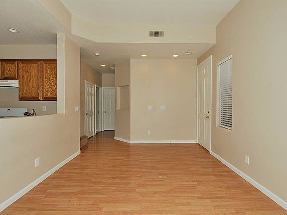3rd image of 8268 Apple Spice St