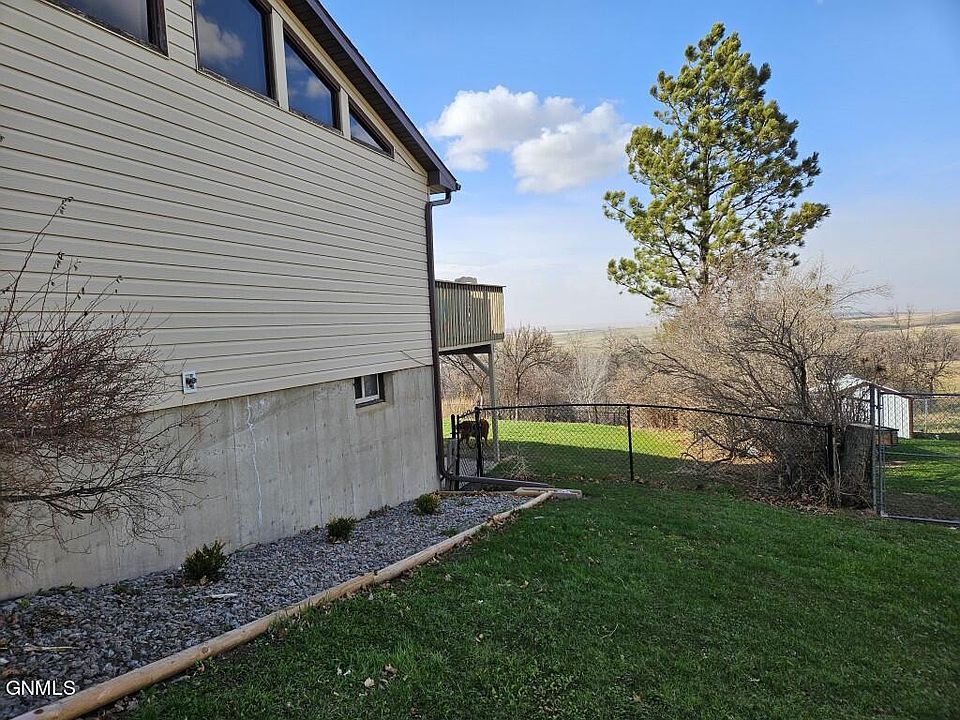 122 3rd Ave W, Richardton, ND 58652 Zillow