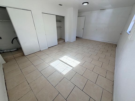 5th image of 3808 E Norfolk St
