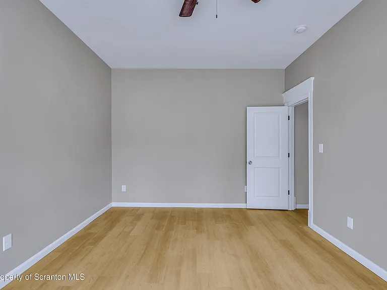 380 Scott St #2 — Photo 8