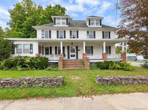 39 Maple Avenue, Florida, NY 10921