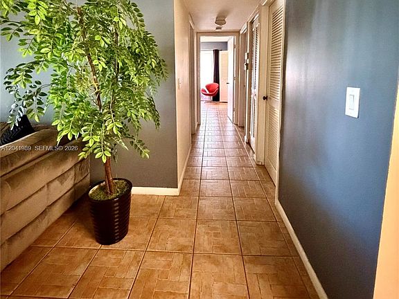 3rd image of 1119 Green Pine Blvd APT A1