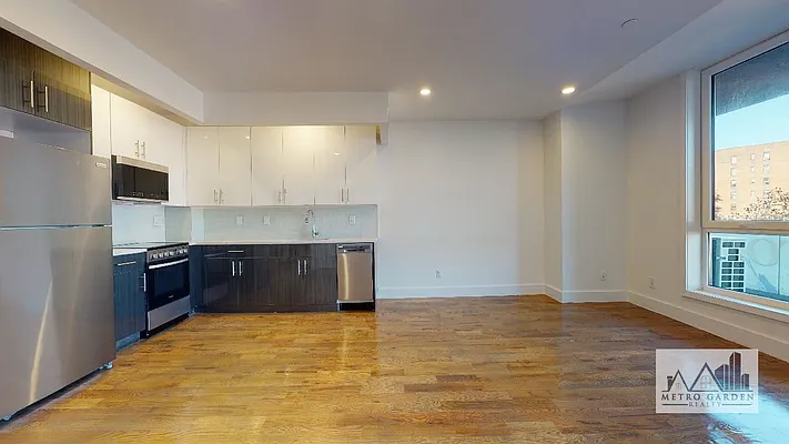 Rented by Metro Garden Realty NYC | media 31