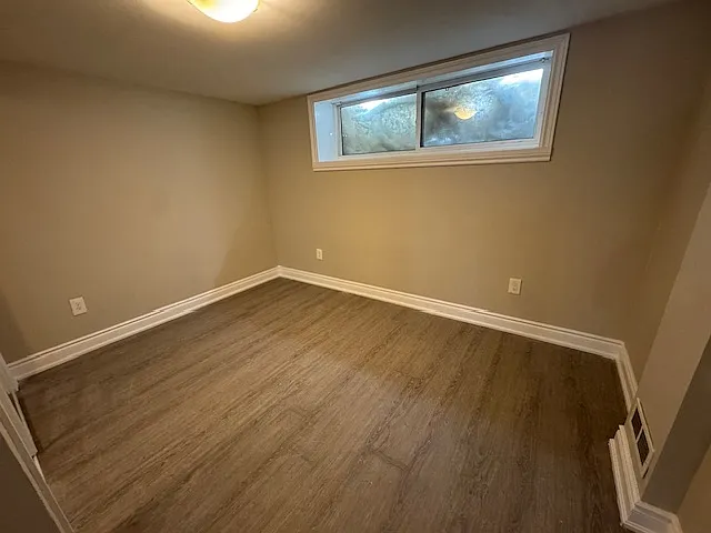 1124 Weber St E #2 — Photo 4