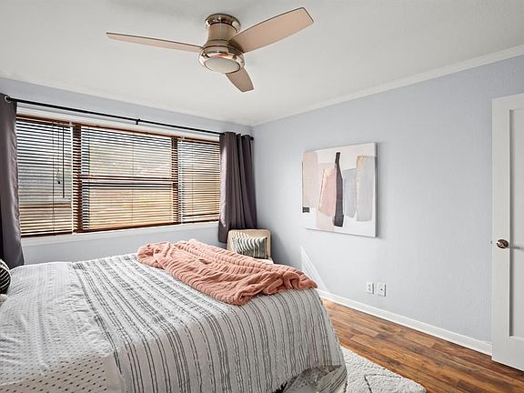 3rd image of 8888 Tallwood Dr APT 1110