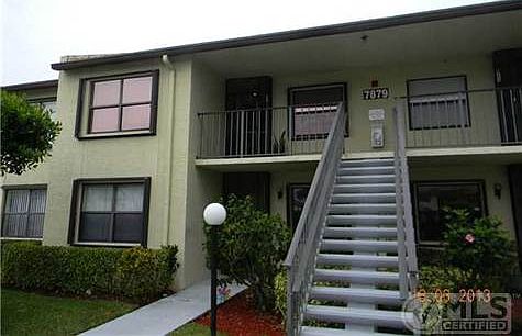 1st image of 7879 Willow Spring Dr APT 927
