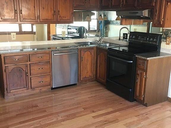 5th image of 15 Oxyoke Dr