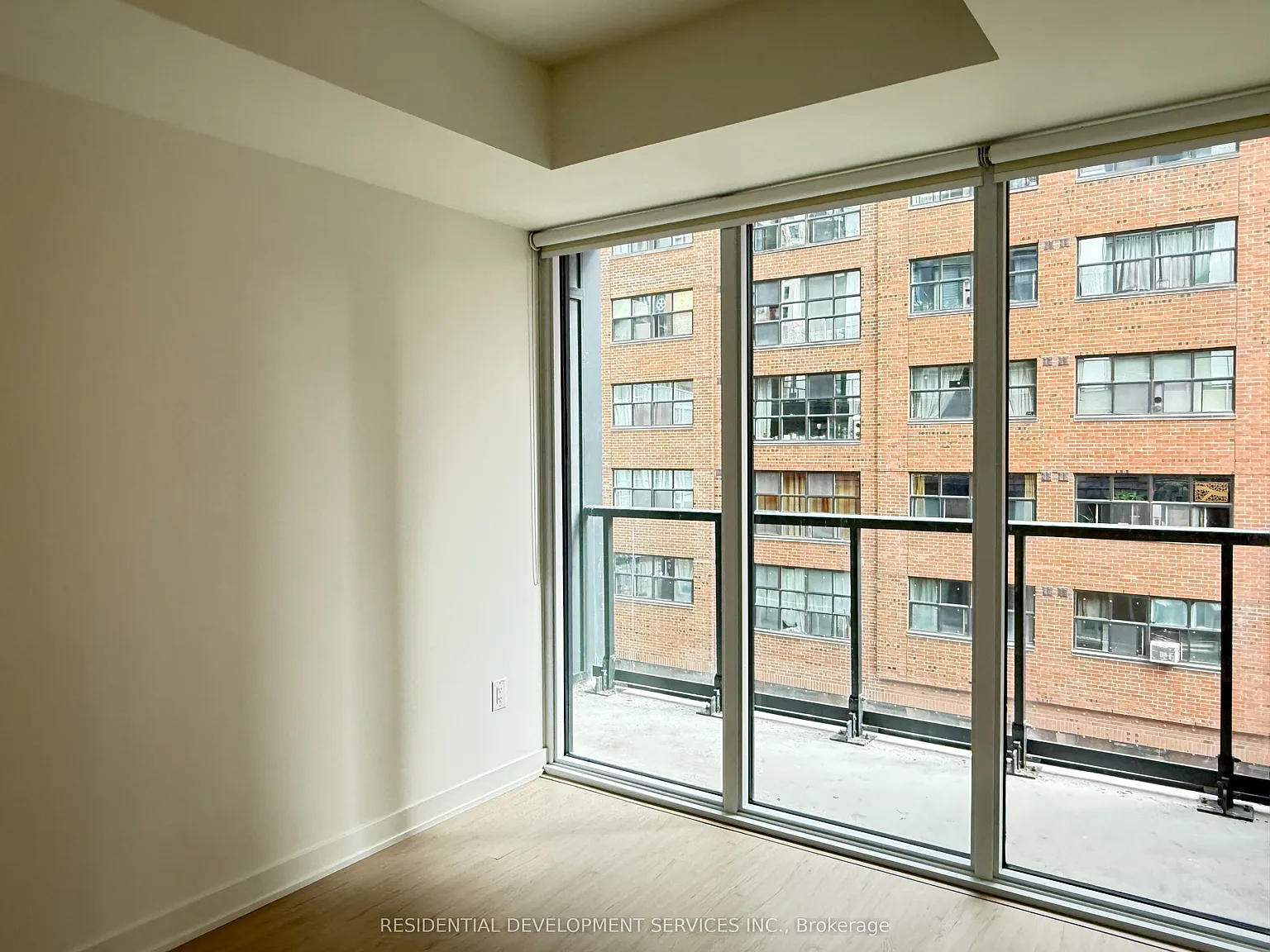 Ivy Condos — Photo 4