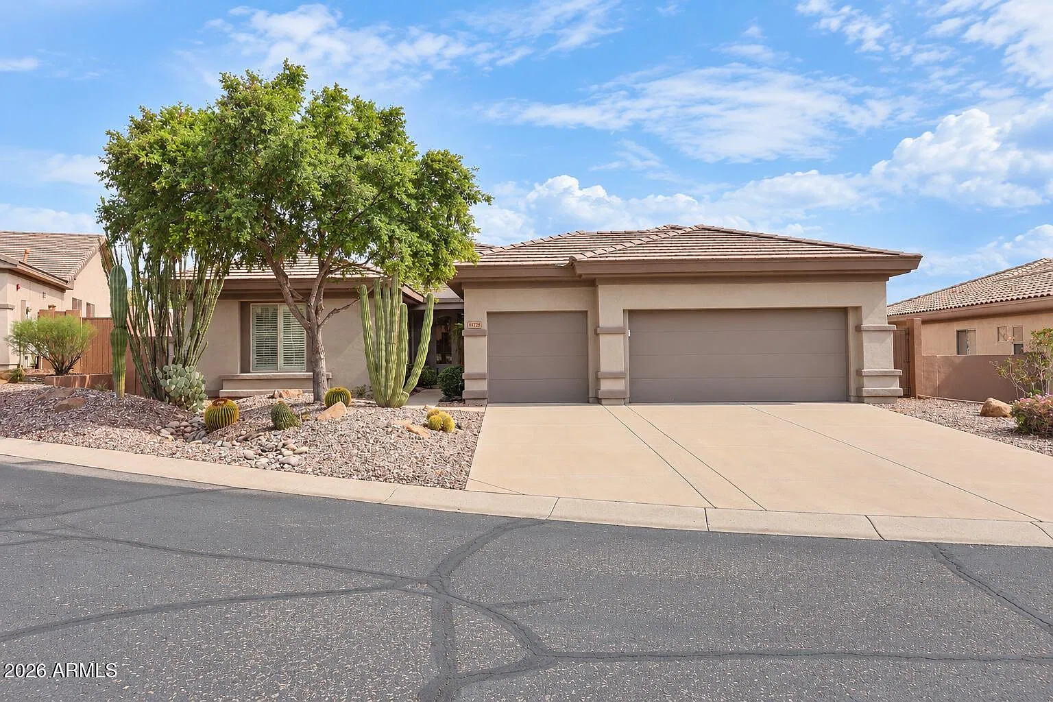 3 bed, 2.5 bath, 2661 sqft, $2,700 — Photo 2
