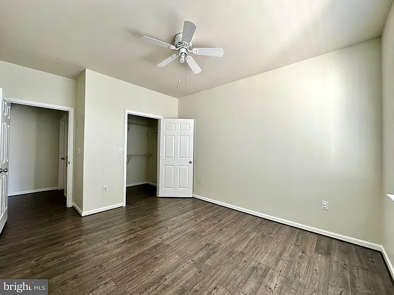 12925 Centre Park Cir #405 — Photo 21