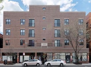 3223 N Sheffield Ave, Chicago, IL 60657