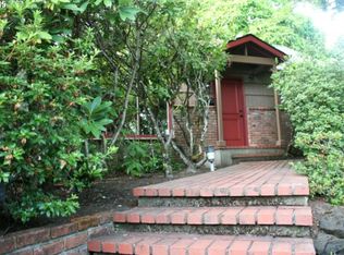 1015 E 36th Ave, Eugene, OR 97405