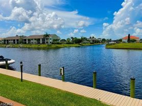 3708 SE 12th Ave, Cape Coral, FL