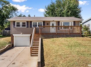 8112 9th St W, Rock Island, IL