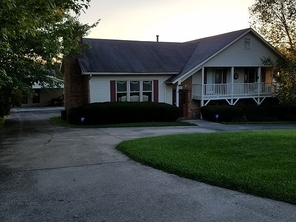 4th image of 1032 Crestwood Hts