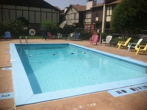 5th image of 2612 N Ann Arbor Ave APT 143