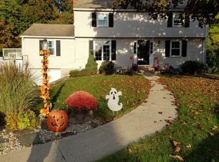 105 Melwood Ave, East Longmeadow, MA 01028