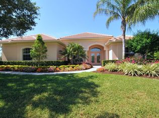 2104 Tom Morris Dr, Sarasota, FL 34240