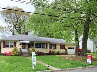 256 Old Tote Rd, Mountainside, NJ 07092