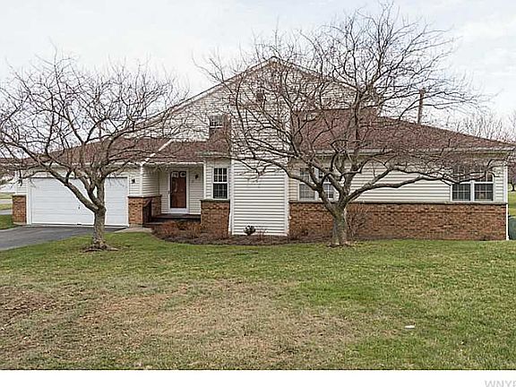 2nd image of 17 Southwick Dr