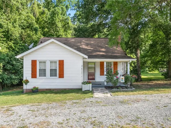 1030 Sandy Cross Rd, Burlington, NC 27217