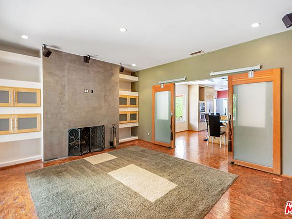3rd image of 5445 Chesley Ave