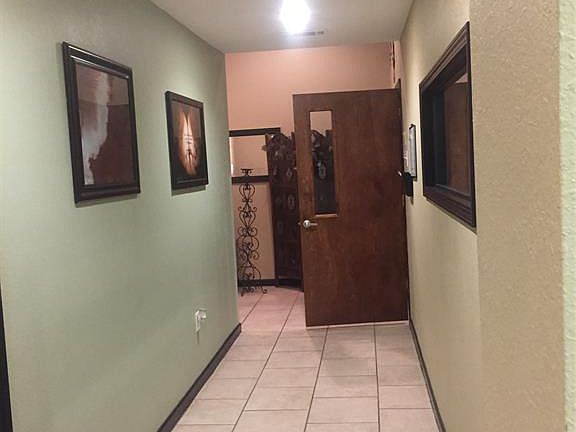 5th image of 311 N Avenue D
