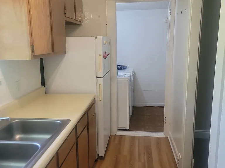 307 E Liberty St #307 — Photo 8