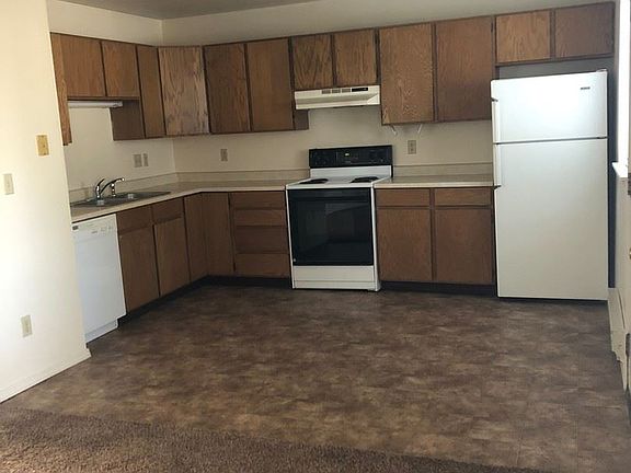 3rd image of 527 Borah Ave W #7134036