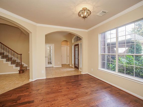 5th image of 7923 Ravens Point Dr