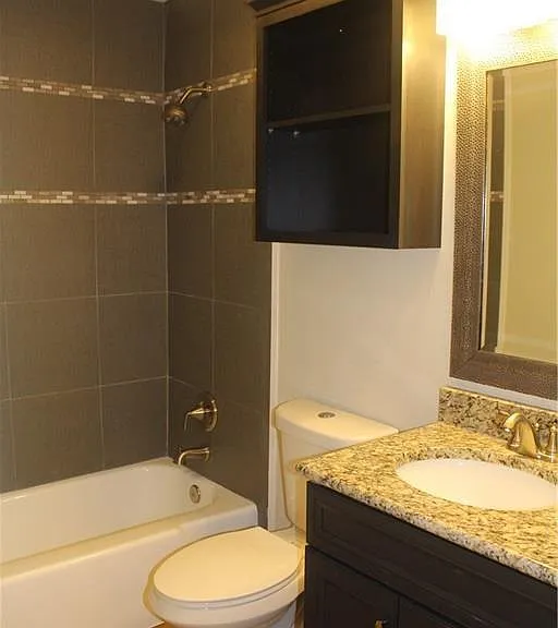 3006 Maplelawn Cir — Photo 7