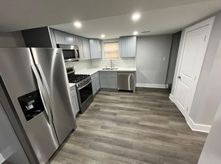 8212 Kilpatrick Ave #G, Skokie, IL 60076