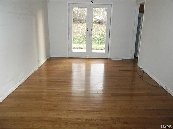 4th image of 1506 Reale Ave