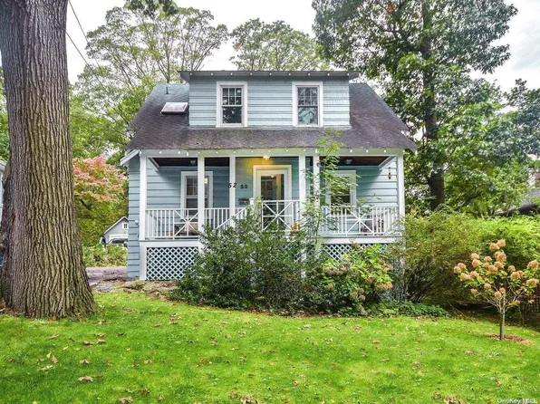 52 N Bayles Avenue, Port Washington, NY 11050
