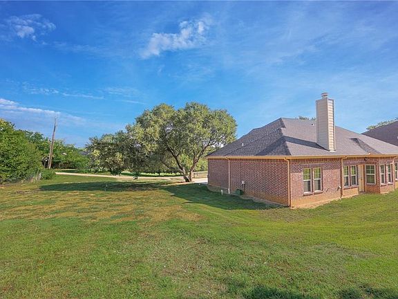 3rd image of 10558 Rolling Hills Dr