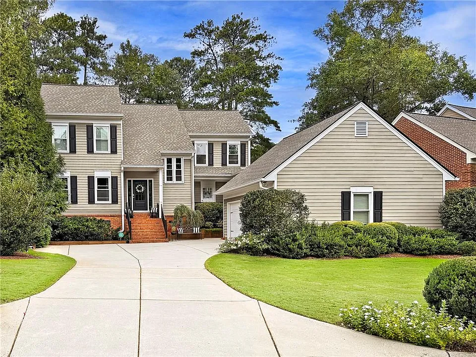 2600 Club Springs Dr