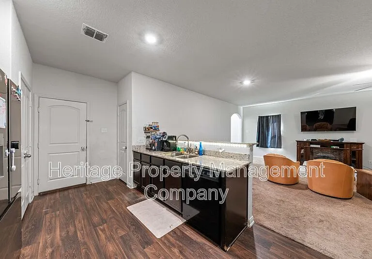 739 Veloway Trl — Photo 12