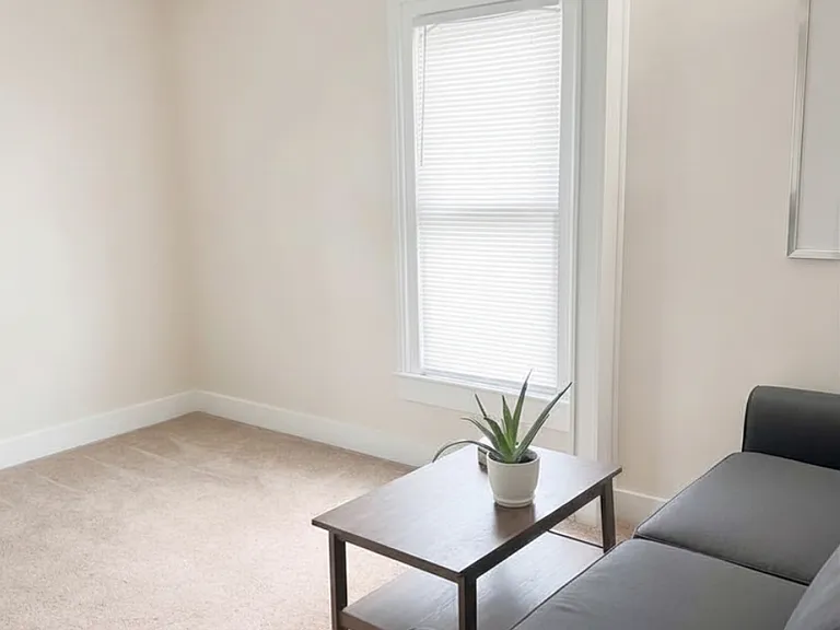 119 N Hamilton St #5 — Photo 5