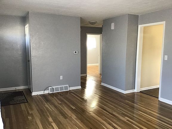 Main Living Room to bath 
