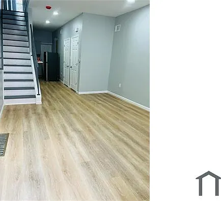 2413 N Bancroft St — Photo 8