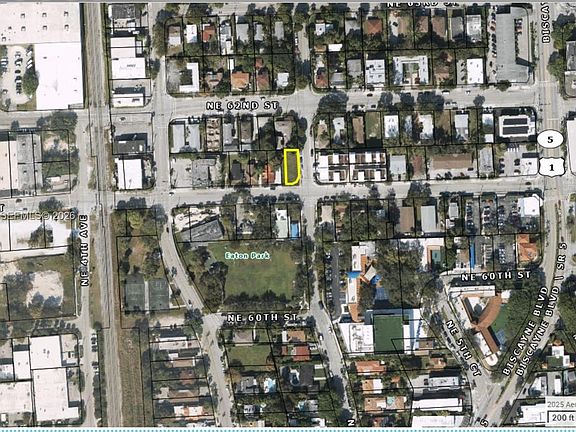 4th image of 481 NE 61st St