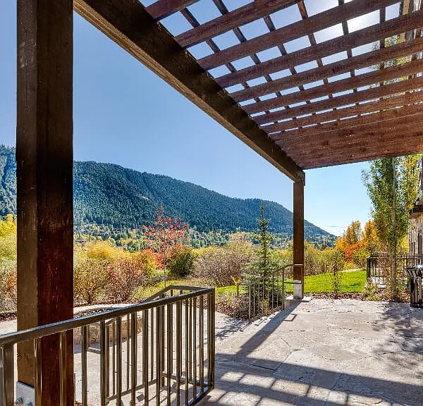 Community Amenities at Sagebrush Apartments