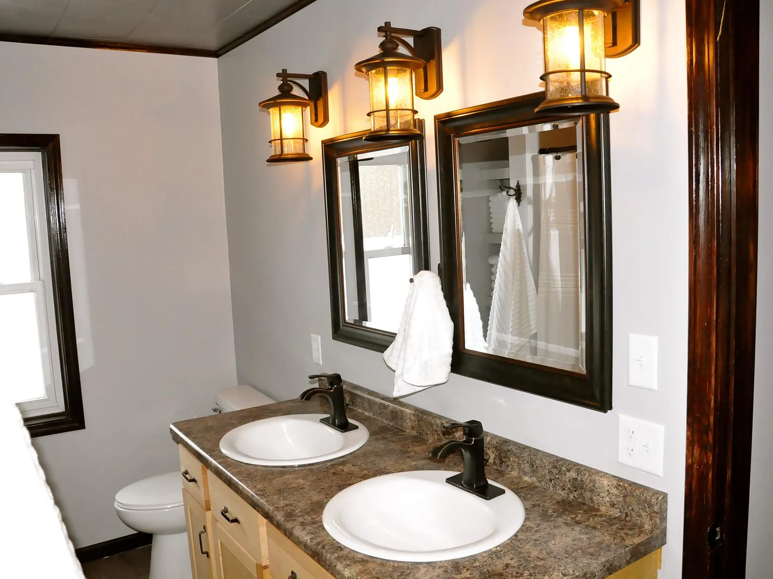 2 bed, 1018 sqft, $2,200 — Photo 2