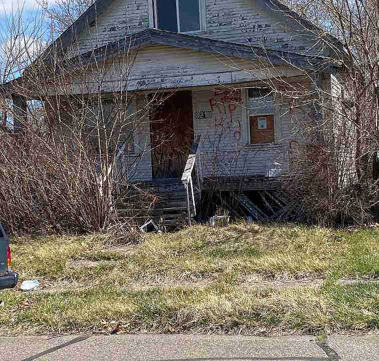 8218 Burnette
