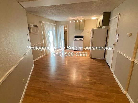 3rd image of 1616 E St