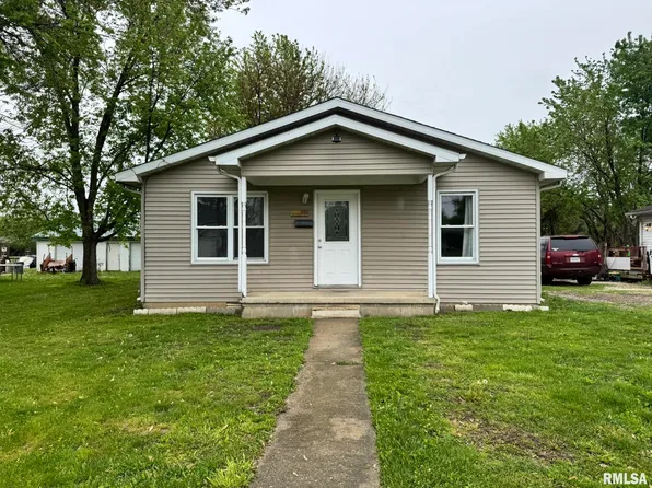 910 Allen Ave, Jacksonville, IL 62650