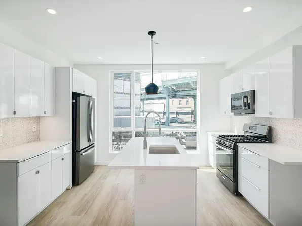 1909 E Dauphin St, Philadelphia, PA 19125