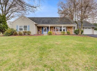 156 Deerfield Ln, Aberdeen, NJ 07747