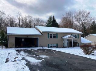 422 Cole Dr, Meadville, PA