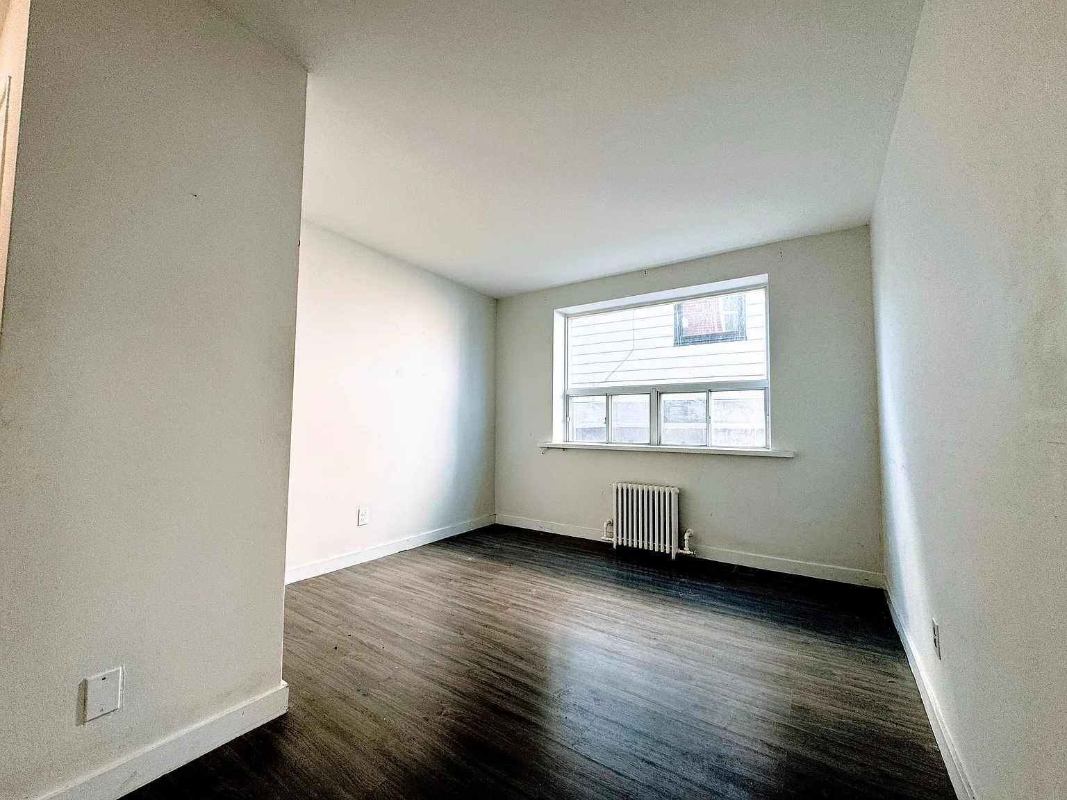1 bed, 550 sqft, $1,750 — Photo 2